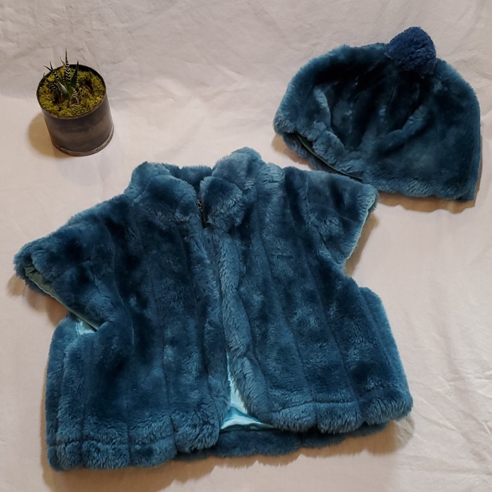 Children's Place faux fur vest and hat set, 7-8 M